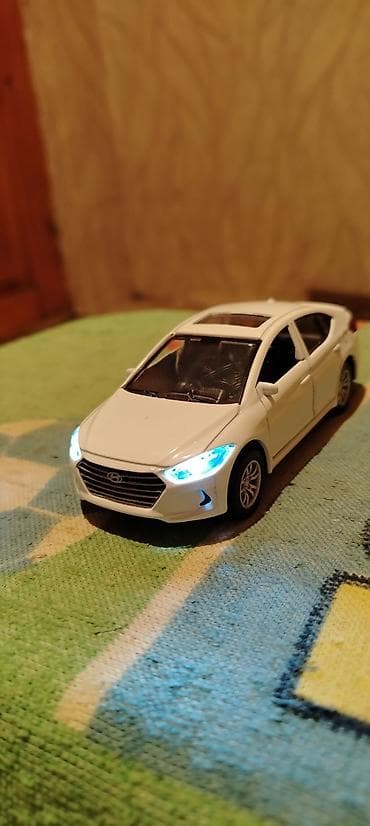 Wekilde Gorduyunuz Ağ Elantra 2016-dan 2018 kimi Olan Modelidi Satiram — 7