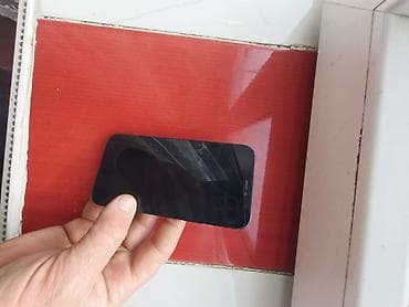 redmi 12 telefon: IPhone 12, Qara, Simsiz şarj — 4