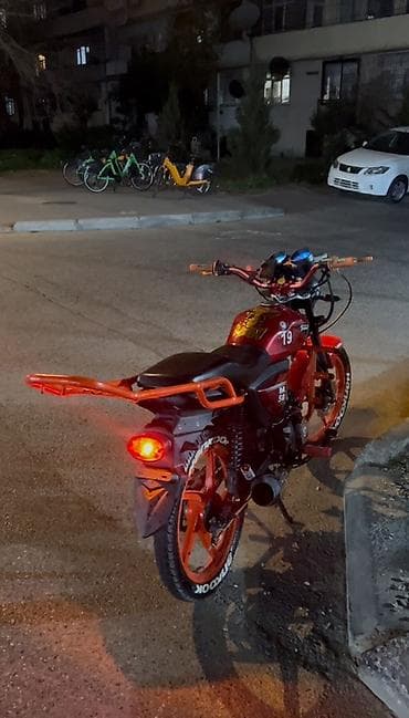 moped kreditle satisi: 80 kubdu senetde 49 du hec birdenede olsun prablemi yoxdu alan adama — 2