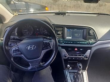 amortizator satisi: Hyundai Elantra: 1.6 l | 2017 il Sedan — 10