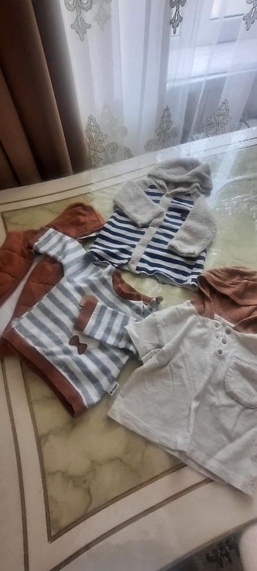 des geyimler: Uşaq dəsti, Uniseks, 6 - 9 ay — 2