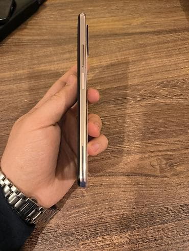 playstation 5 qiyməti: Xiaomi 11 Lite — 4