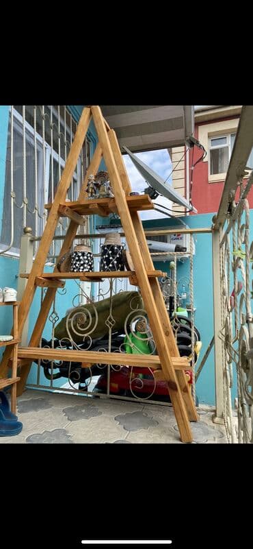 gul refleri: İşlənmiş, Gül rəfi, Azərbaycan — 1