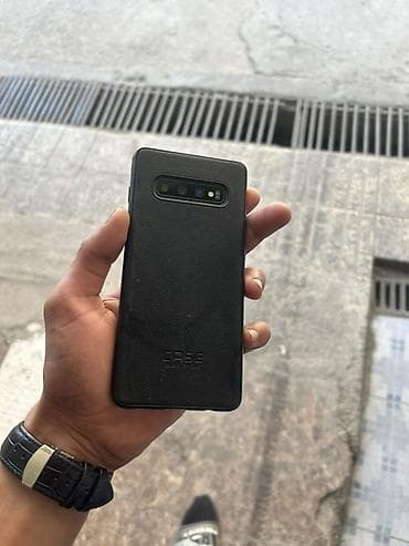 Samsung Galaxy S10, 128 ГБ, цвет - Черный, Беспроводная зарядка at lalafo.az Samsung Galaxy S10, 128 ГБ, цвет - Черный, Беспроводная зарядка