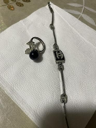 Eynəklər: Zərgərlik dəsti – sırğa, üzük və bilərzik - Üslub: gümüş tonlarında — 3