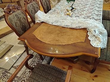 Qonaq otağı üçün, Açılmayan, Oval masa, 8 stul