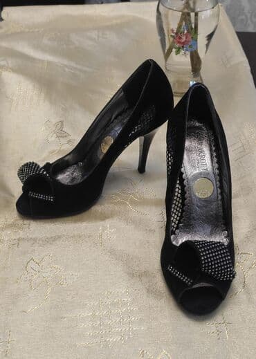 женские шлепанцы на каблуке: Туфли, Размер: 36, цвет - Черный, Б/у — 1