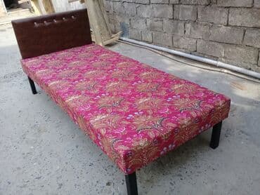 carpayi 2 neferlik: Krovat
Hazirlari var 2 neferlik taxt 100m
Catdrilma var — 6