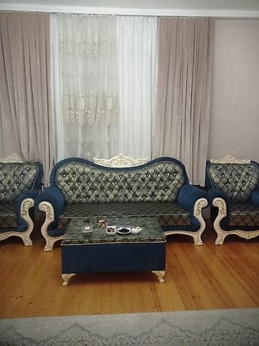 divan dəsdi: Klassik üslubda qonaq otağı dəsti - Yemək masası: iri ölçülü — 5