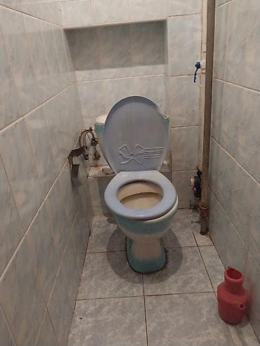 Mənzillər: Kirayə üçün 2 otaqlı mənzil (mebellə) - Yataq otaqları: 2 ədəd. Hər — 9