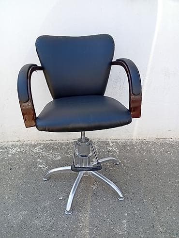 Qırmızı mesh arxalığa və yumşaq oturacağa malik ofis/kreslo — 3