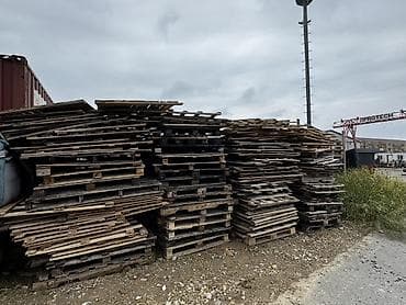 Sağlam paletdisadece rəngi qaralib deye 1 manatdi110 paletdi əlavə