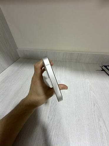 telfolar: IPhone 12, 64 GB, Ağ, Face ID — 7