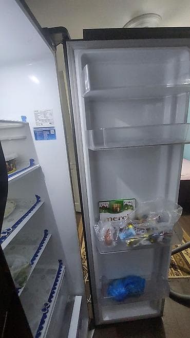 Video oyunlar və konsollar: 2 qapılı Samsung Soyuducu Satılır, rəng - Qara — 2