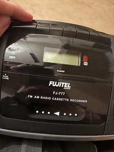 musiqi sentir: FUJITEL FJ-777 portativ musiqi mərkəzi Xüsusiyyətlər: - FM/AM radio — 3