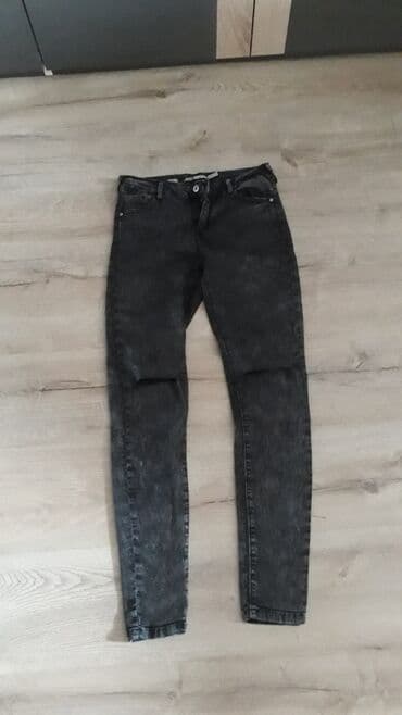 джинсы новый: Jins . Джинсы. Bershka. Размер 36 — 1