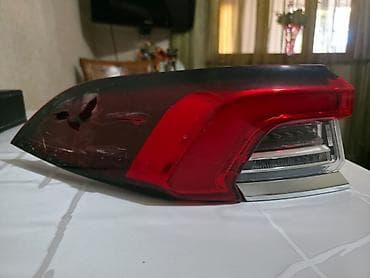 sud ceni: Toyota Corolla arxa sağ stop/farası (LED tipli) - Orijinal arxa sağ — 3