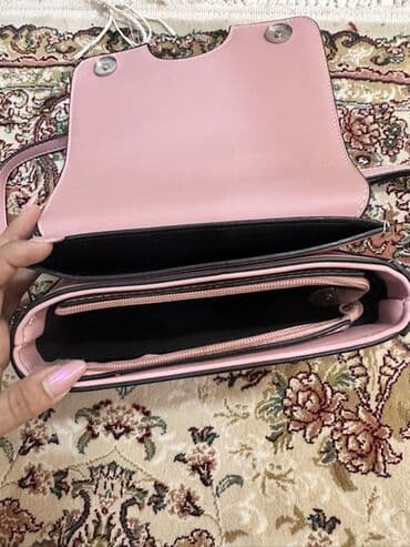 charles keith: Çiyin çantası, Charles & Keith, Yeni — 2