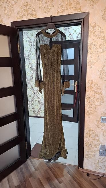 beden kremi: Şıq gecə/libas – qızılı parıltılı, şəffaf detallı - Model: Uzun — 2