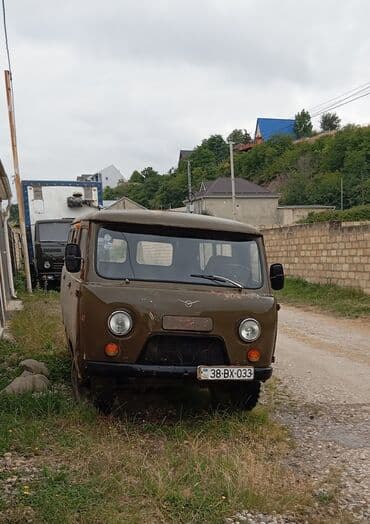 mişelin təkərləri: UAZ 452 Buhanka: 2.5 l | 1978 il 100000 km Van/Minivan — 1