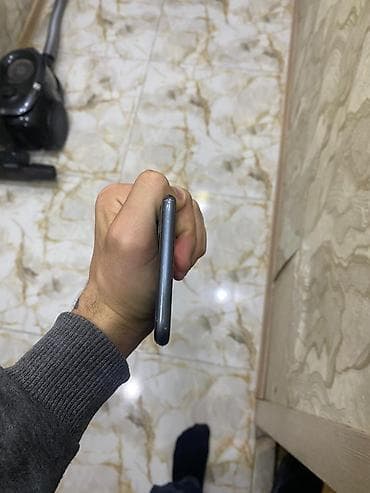 ikinci el s23 ultra: IPhone 8 Plus, 64 GB, Qara, Barmaq izi — 6