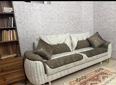 Divan tecili satlir yaxwi veziyyetdedi bazalidi açılır Qiymet 650 lalafo.az -da Divan tecili satlir yaxwi veziyyetdedi bazalidi açılır Qiymet 650