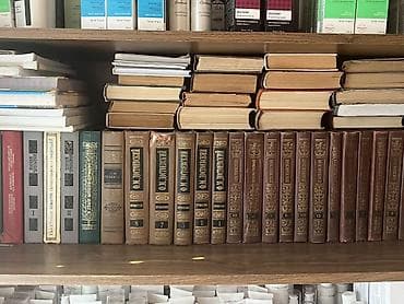 Rus klassiklərinin çoxcildlik topluları Məzmun və tərkib: - F.M
