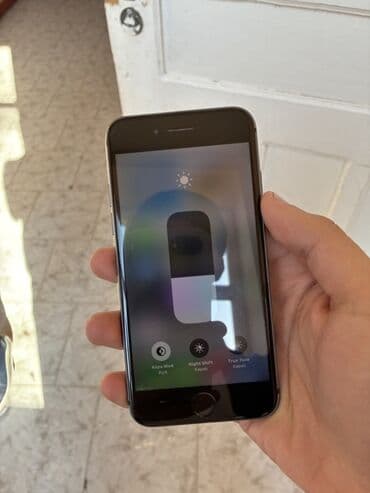 soyducu islenmis: IPhone 8, 64 GB, Qara, Barmaq izi — 4