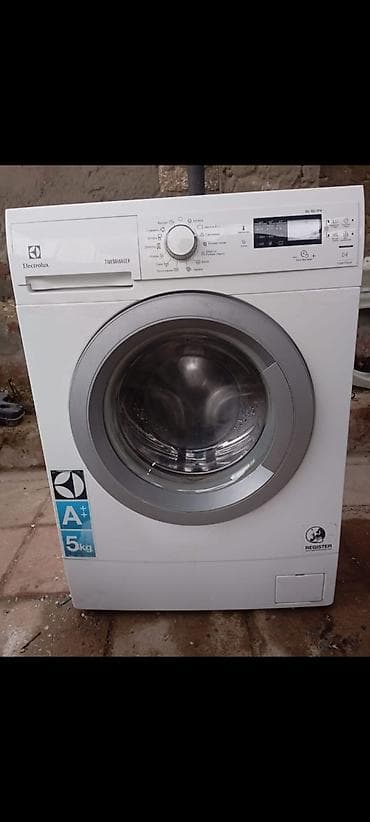 Electrolux TimeManager önyükləməli paltaryuyan maşın - Yük həcmi: 5