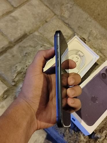 philips xenium 9@9h: IPhone 17 Pro Max, 256 GB, Deep Purple, Face ID — 4