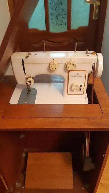 Tikiş maşını Chayka, Elektromexaniki, 6 saplı — 1