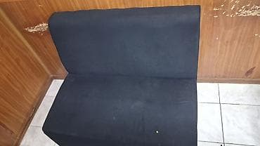 ofis divan: Qara rəngli kompakt divan oturacağı - Minimalist dizayn, səthdən yerə — 2