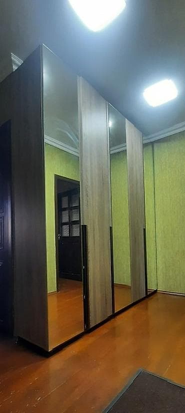 İşlənmiş, 4 qapılı, Güzgülü, Qəhvəyi, Kupe, Düz dolab — 1
