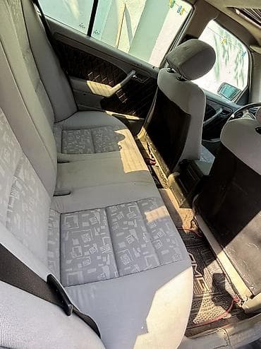 man sat: Mercedes-Benz C 180: 1.8 l | 1996 il Sedan — 10