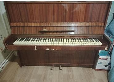 Cayka Piano. 120man. Tam islekdir.Tecili satilir.Unvan