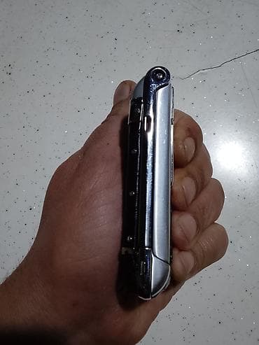 ayfon telfonu: Vertu Constellation, rəng - Gümüşü — 1