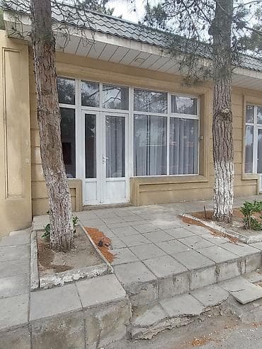 27 kv obyek icarəyə verilir.Kondisioner kombi sistemi var.Meyvə