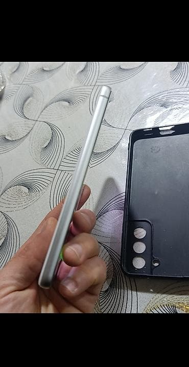 Məişət texnikası: Samsung Galaxy S21 FE — 5