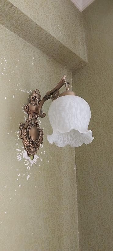 dıvar saatı: Klassik üslubda divar bra – bir lampalı - Material: tökmə metal gövdə — 1
