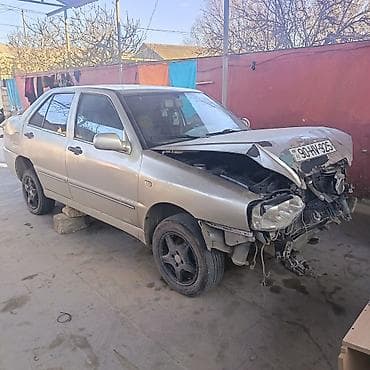 4 qapi niva: Chery Amulet (A15) sedan – ehtiyat hissələri üçün - Kuzov: 4 qapılı — 2