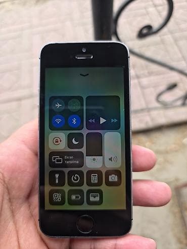 samsung je 1: IPhone 5s, Space Gray, Barmaq izi — 8