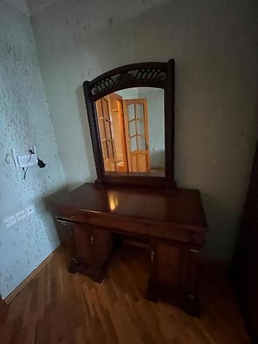 Klassik üslubda tam yataq otağı dəsti Komplekt tərkibi: - 2 nəfərlik