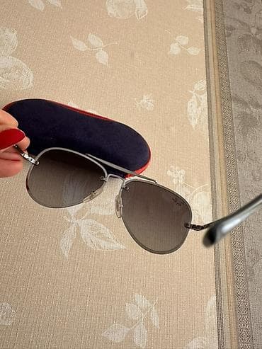 Gün eynəyi, Ray-Ban — 2