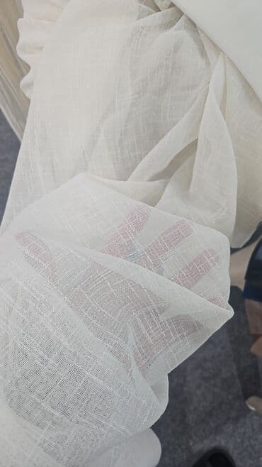 ucuz tul: Ağ rəngli, şəffaf tül parça. Yüngül və zərif görünüşü ilə pərdələr — 6