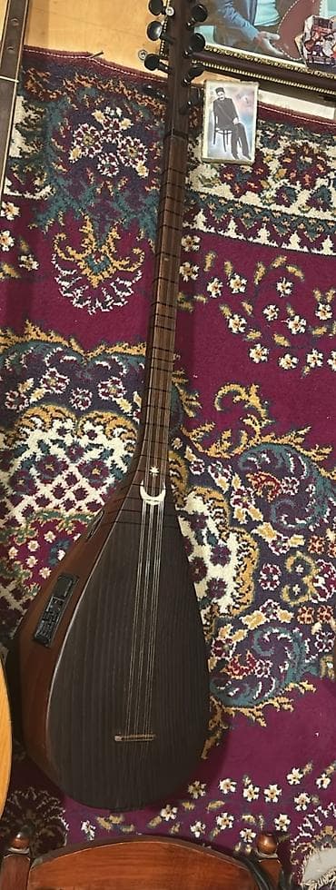 Fleytalar: Salam dəyərli izləyicilər Qara saz satılır sazın heç bir problemi — 3