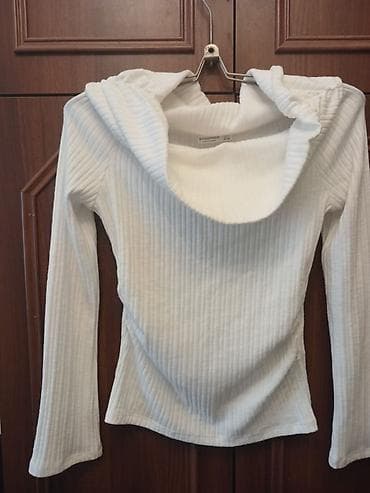 Ağ rəngli qadın köynəyi – kapüşonlu, uzunqollu. - Material: elastik lalafo.az -da Ağ rəngli qadın köynəyi – kapüşonlu, uzunqollu. - Material: elastik