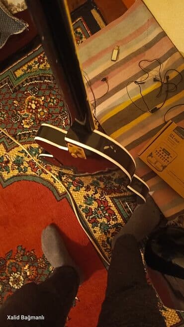 история азербайджана 6 класс: Elektron gitara, 6 sim, İşlənmiş, Ödənişli çatdırılma — 2