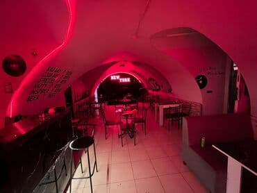 купить квартиры в баку: Obyekt təcili satılır. Obyekt 55 m2. Yarı zirzəmi. Sənəd çıxarış. Hal — 9