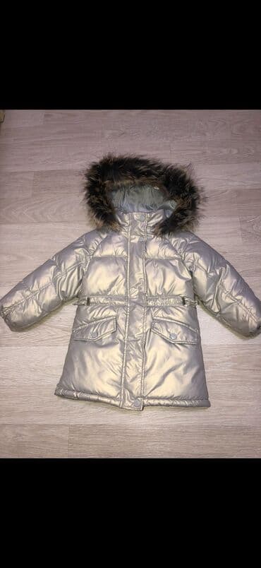 детская парка: Детская куртка в отличном состоянии.Очень тёплая,покупали в России — 4