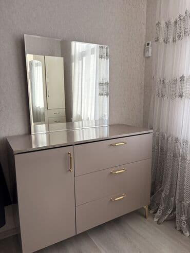 Komodlar: Yeni, Güzgülü — 2